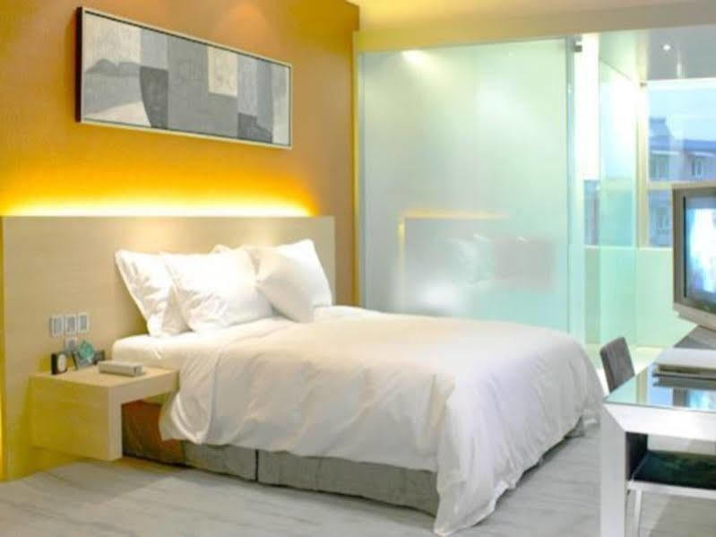 Logosun Hotel Wuhan Exterior photo