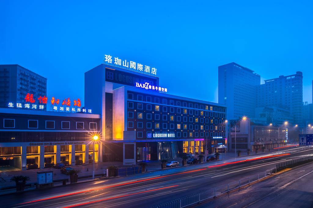 Logosun Hotel Wuhan Exterior photo